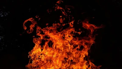 सपने में आग लगते देखना: जानें इसके पीछे छिपा रहस्य और भविष्य का संकेत